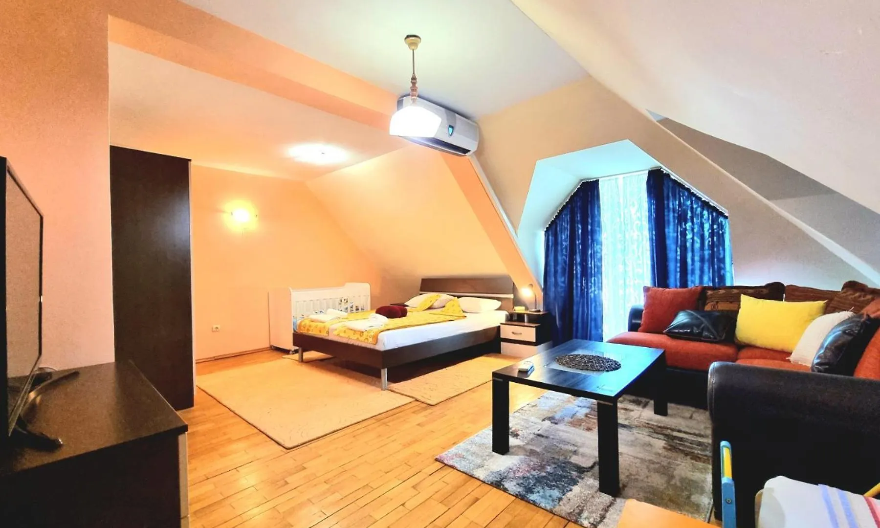 High Mezonet In The Top Center Burgas Apartment