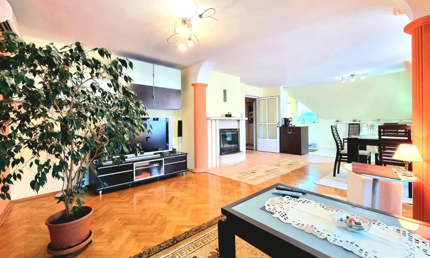 High Mezonet In The Top Center Burgas Apartment